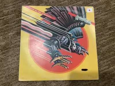 Judas Priest vinyl record album, Screaming for Vengeance It does have some scuffs but no scratches P...
