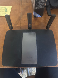 LINKSYS EA6900 Smart WIFI Dual Band Router
