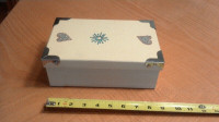 Boîte de carton rigide décorative 3" x 5 1/2" x 9" (220821-115)