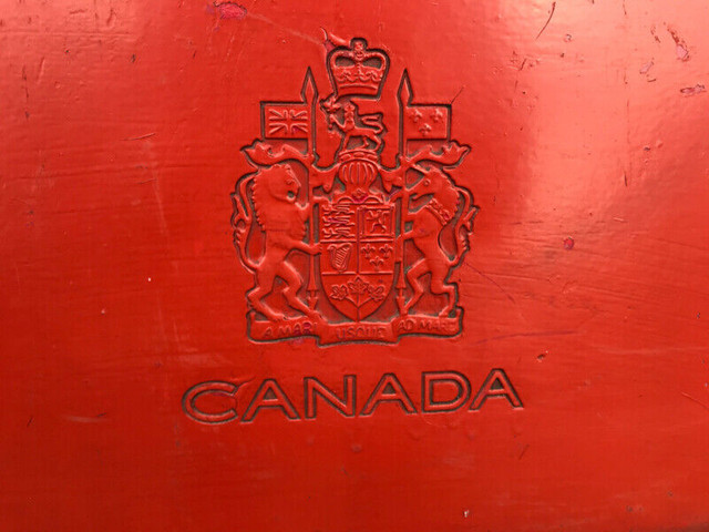 3 VINTAGE 1960s CANADA POST MAIL BOXES EMBOSSED CREST -$259 EACH in Arts & Collectibles in Mississauga / Peel Region - Image 2