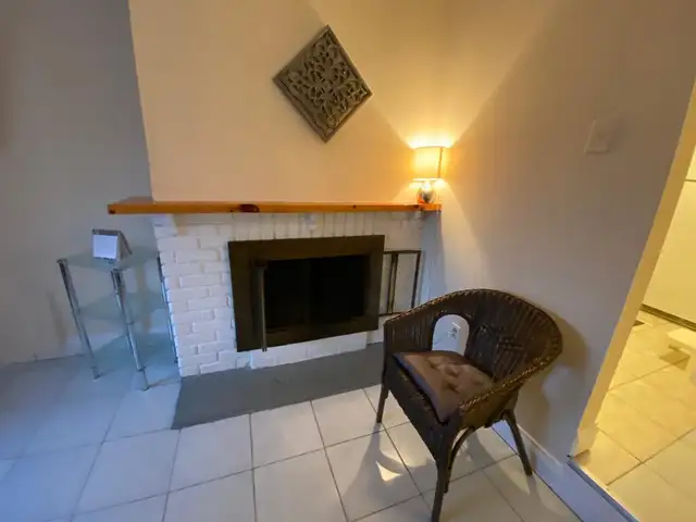 Fully Furnished 1 Bedroom Unit-Downtown in Short Term Rentals in City of Toronto - Image 7