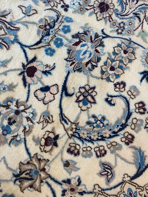 Authentic Persian Naeen handmade rug (Iran) in Rugs, Carpets & Runners in Markham / York Region - Image 8