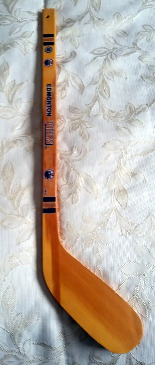 Oilers fan?  Mini Edmonton Oilers Hockey Stick in Hockey in Strathcona County - Image 2