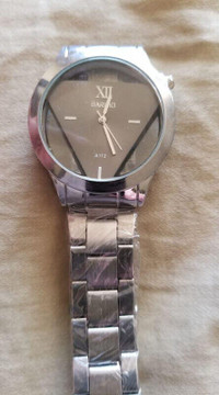 NEWEST SPECIAL INVERTED TRIANGLE WATCH