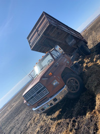 Grain truck