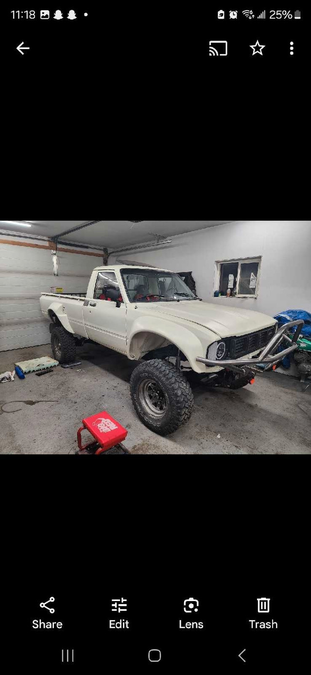 1980 toyota pick up 4x4 in Cars & Trucks in Medicine Hat