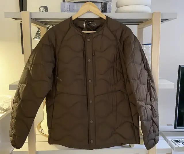 Uniqlo x White Mountaineering Down  Jacket (Mens:X-Large)  in Men's in City of Toronto - Image 2