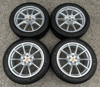 2020 Porsche Macan GTS 20" Original Rims & Winter Tires