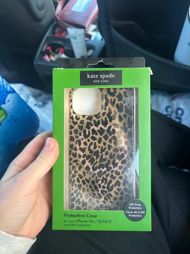 Kate Spade phone case in Cell Phone Accessories in Guelph - Image 7
