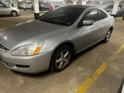 Honda Accord coupe 2004 2.4 4 cylinder ( very good on gas) No leaks in engine or any other component...