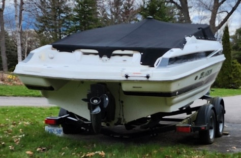 2005 LXI-208 Larson Bowrider & EZ Loader Trailer in Powerboats & Motorboats in Oshawa / Durham Region - Image 4