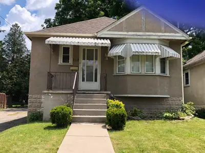 Private room in girls only house near McMaster available from May 1st 2026. Furnished room with all...