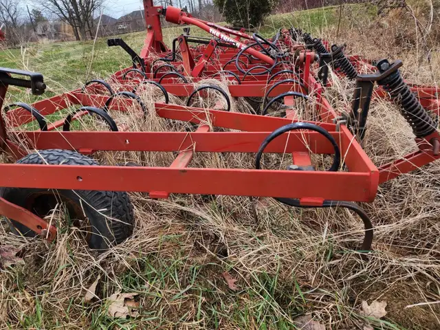 2001 Kongskilde SGB2418 Field Cultivator in Farming Equipment in Norfolk County - Image 8