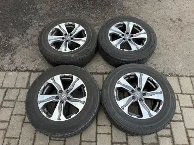 Tires have lots of tread, no leak no plugs. Rims in good condition overall. From a 2017 Honda CRV bu...