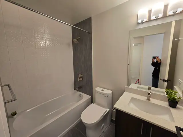 Milton 2bdrm 2bath condo for Lease in Long Term Rentals in Oakville / Halton Region - Image 3