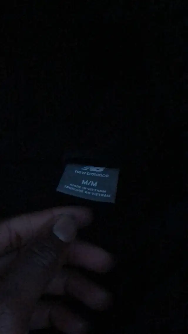 New balance winter puffer jacket in Men's in Kitchener / Waterloo - Image 2