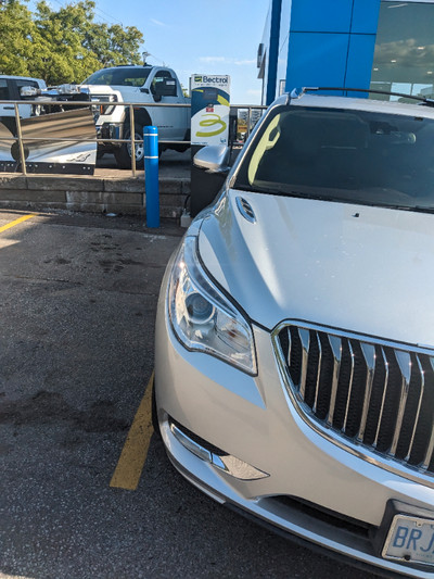 2015 Buick Enclave Premium! Newly kept!