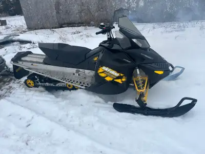 2009 skidoo 800 regegade Ptec, bought 2 years ago motor was rebuilt, put on about 500 miles since th...