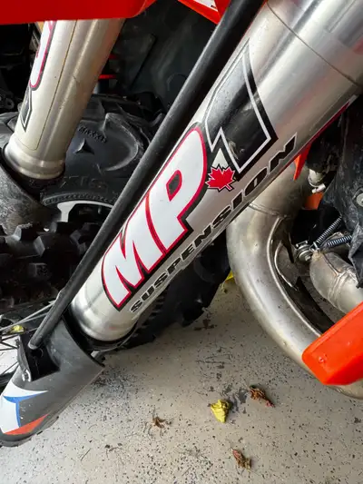 37 hours no issues great condition. MP1 suspension May consider trades…