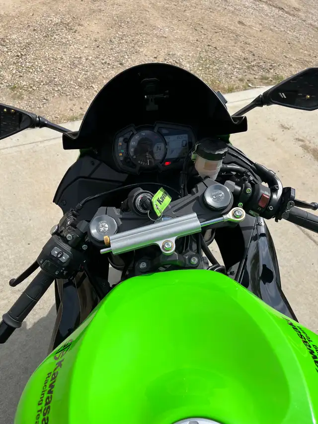 2019 Kawasaki ZX6r in Sport Bikes in Lloydminster - Image 7