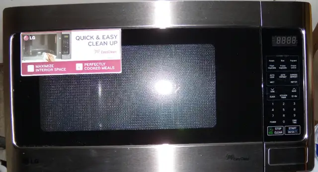 LG Microwave Oven Stainless Steel in Microwaves & Cookers in City of Toronto - Image 3