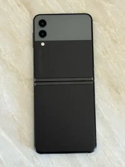 Galaxy Z Flip 3 5G  Rare Samsung Engineering Unit - Fully Functi, View more