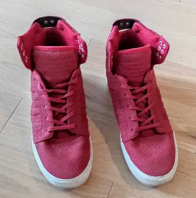 SUPRA Skytop S18264 RED, Voir plus