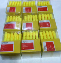Brand new Chisel Tip yellow Highlighters. 20 Pack. Each set 6$