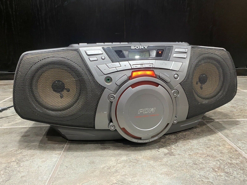 Sony CFDG50 CD Radio CassetteCorder with Power Drive Woofer PD