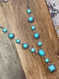 Vintage faux turquoise fashion jewelry Necklace in Jewellery & Watches in Calgary - Image 6
