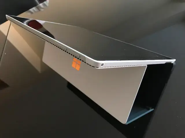 Surface Pro 4 i7_cpu_256gb SSD_16gb ram_"10/10 Mint" Like "NEW"62863727639682122
