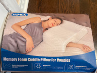 memory foam cuddle pillow for couples HOMCA