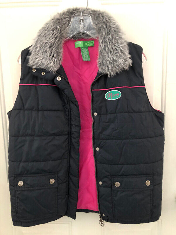Black ROXY vest with fur trim, pink lining in Other in Cambridge