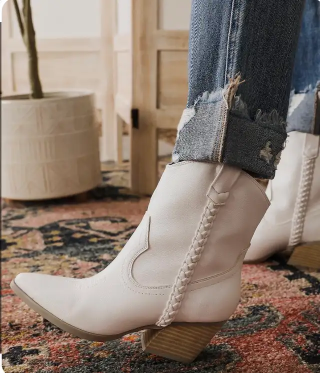 Brand New Dolce Vita Stampede Women’s Cowboy Boots - White in Women's - Shoes in Calgary - Image 11