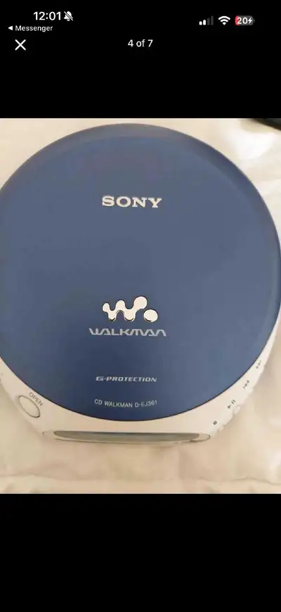 Listen to your favourite CDs on the go with this used Sony Walkman D-EJ361, featuring G-Protection f...