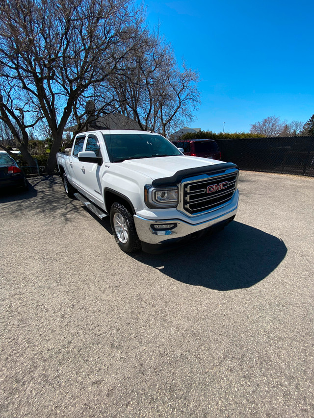GMC Sierra 1500 SLE dans Autos et camions  à Laval/Rive Nord