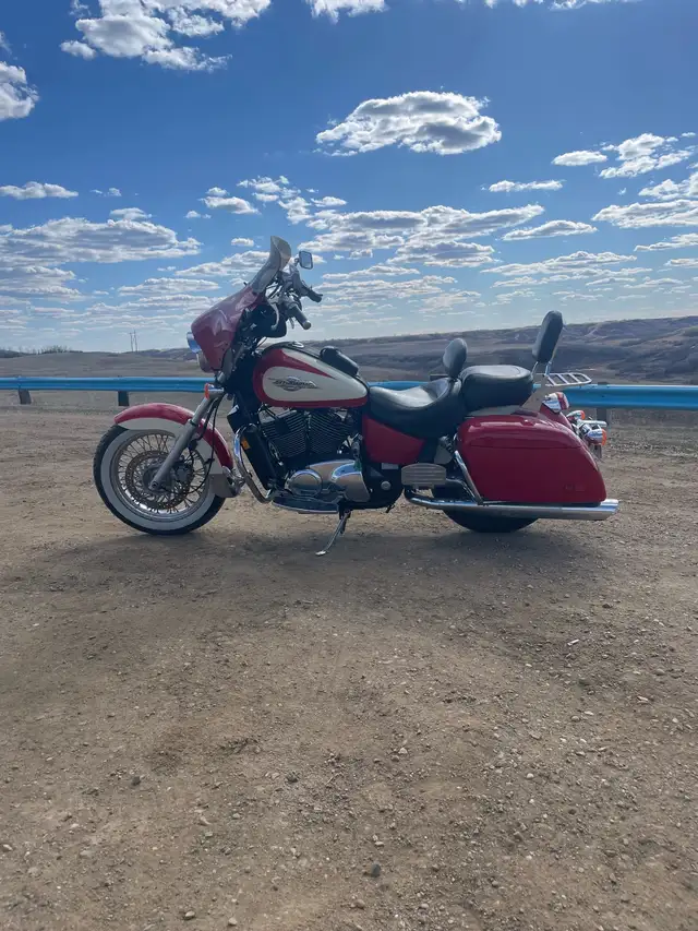 Honda ACE 1100 in Touring in Edmonton - Image 2