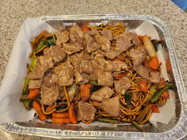 Party tray stir fry noodles  in Hobbies & Crafts in Cambridge - Image 4