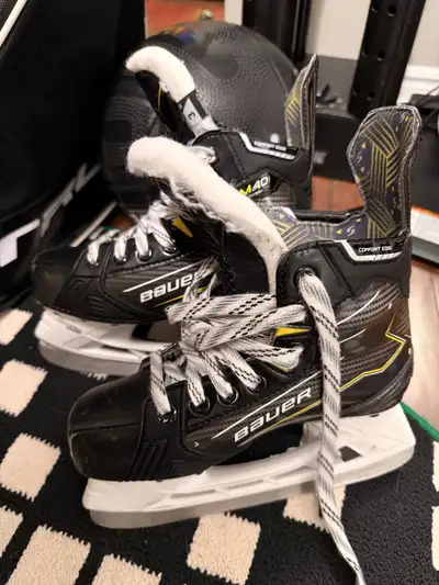Bauer M40 Skates - Size 3, View more