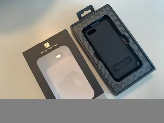 Platinum iPhone 6, 7, and SE case and holster (BRAND NEW) in Cell Phone Accessories in Oakville / Halton Region - Image 5