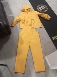 Raincoat, Yellow (small)