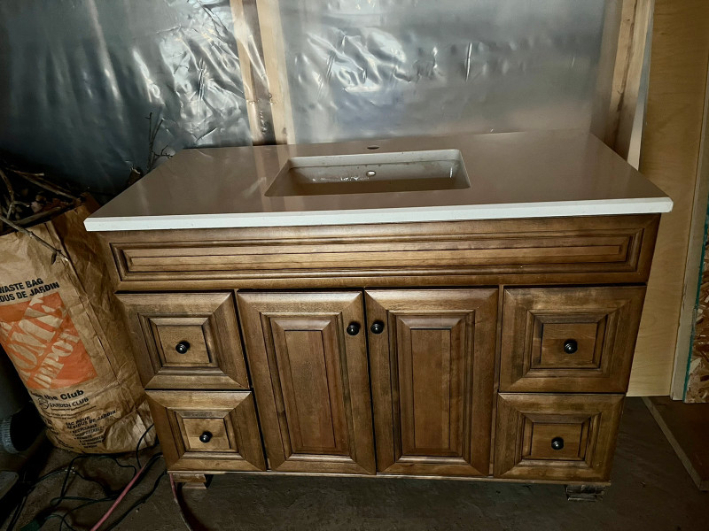 48” solid wood vanity with quartz countertop Bathwares Cambridge