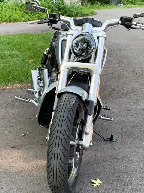 2010 Harley-Davidson v-rod muscle in Street, Cruisers & Choppers in Oakville / Halton Region - Image 3