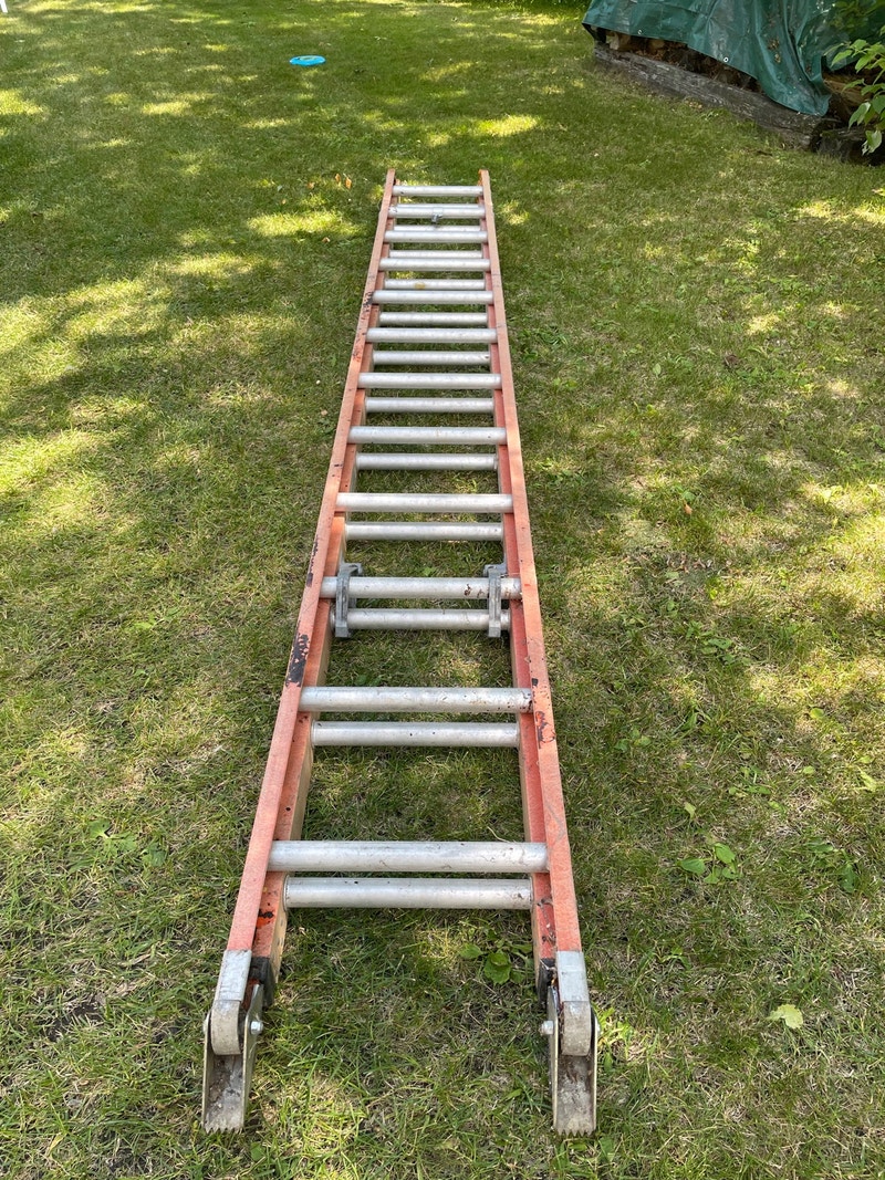 Featherlite Fibreglass 24’ extension ladder Ladders & Scaffolding