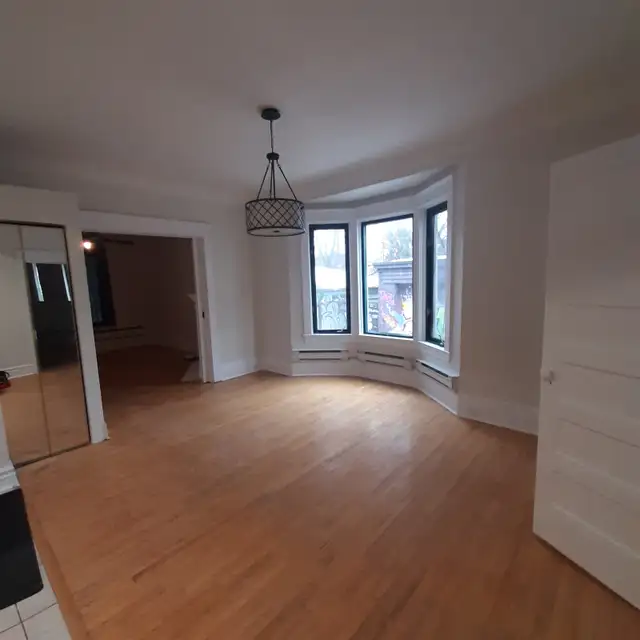 High Park/Roncesvalles Apartment