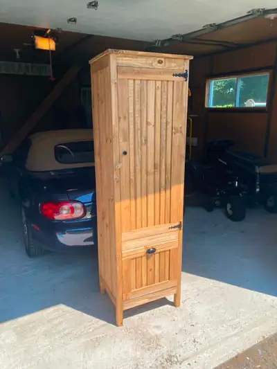 armoire style antique, View more
