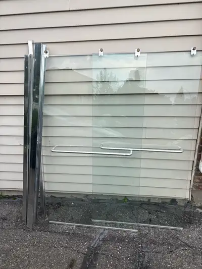 Porte de bain en verre., View more