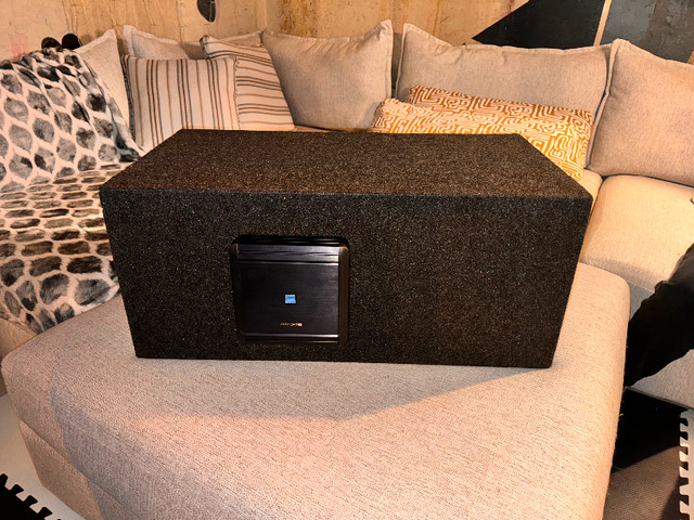 Subwoofer in General Electronics in Hamilton - Image 2