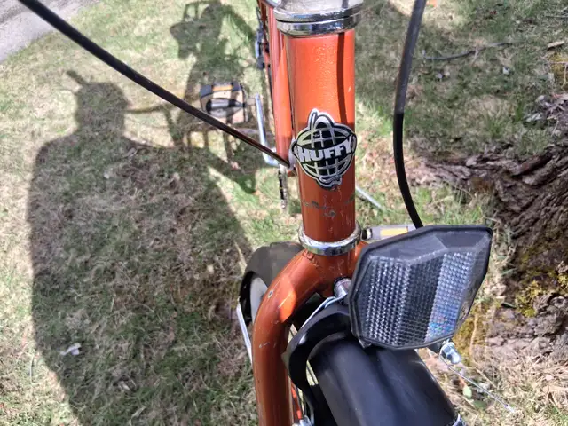 VÉLO HUFFY / HUFFY CRUISER BIKE in Cruiser, Commuter & Hybrid in Laval / North Shore - Image 3