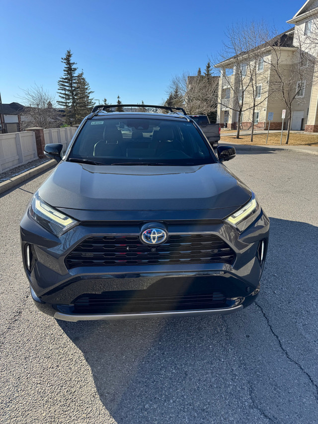 RAV4 XSE Hybrid Technology  in Cars & Trucks in Calgary